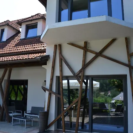 Rakar Hotel